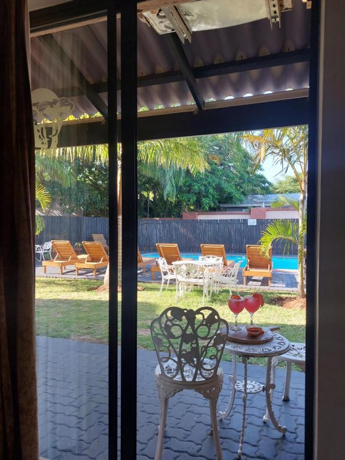 St Lucia Lodge Extérieur photo